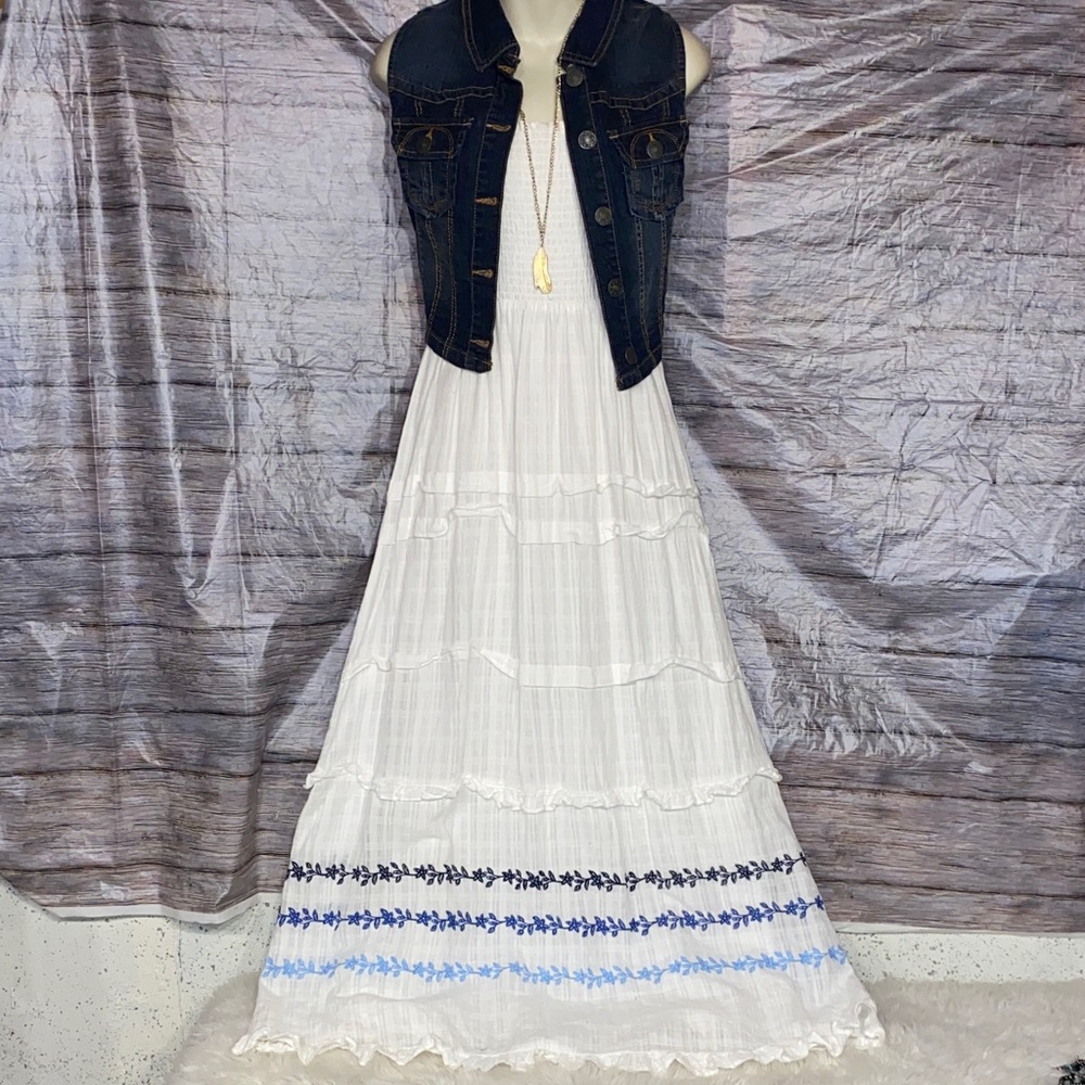 Draper James RSVP White Maxi Dress with Embroidered Blue Floral Design